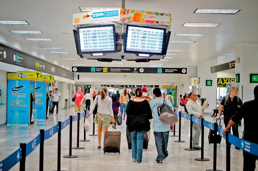 Sistema de conteo de personas en estaciones de transporte público.